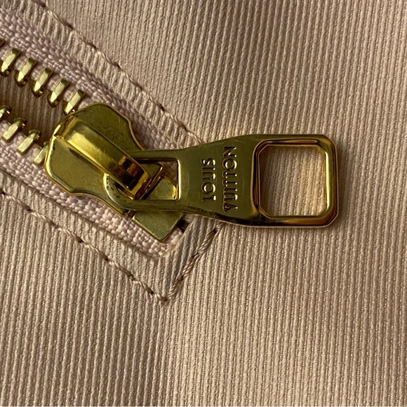 Louis Vuitton Graceful MM Damier Azur - Picture 8 of 13